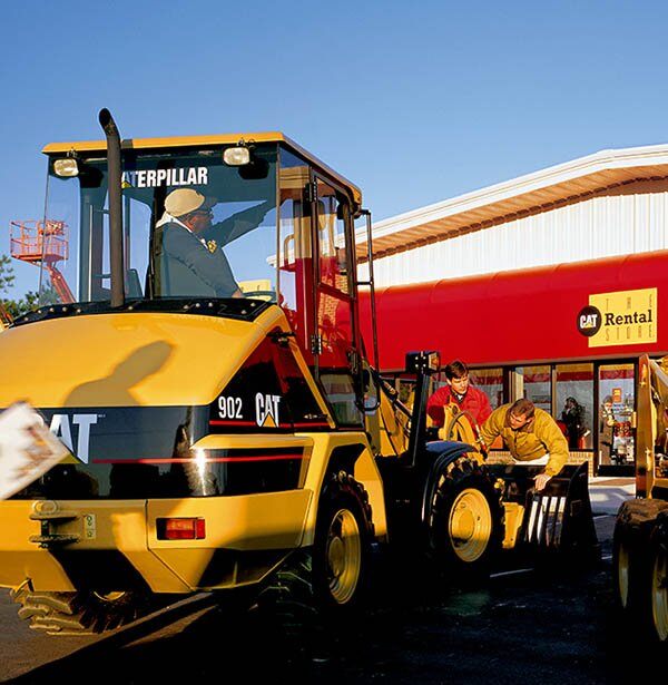 5 Benefits of Renting Heavy Equipment From a Caterpillar Dealer